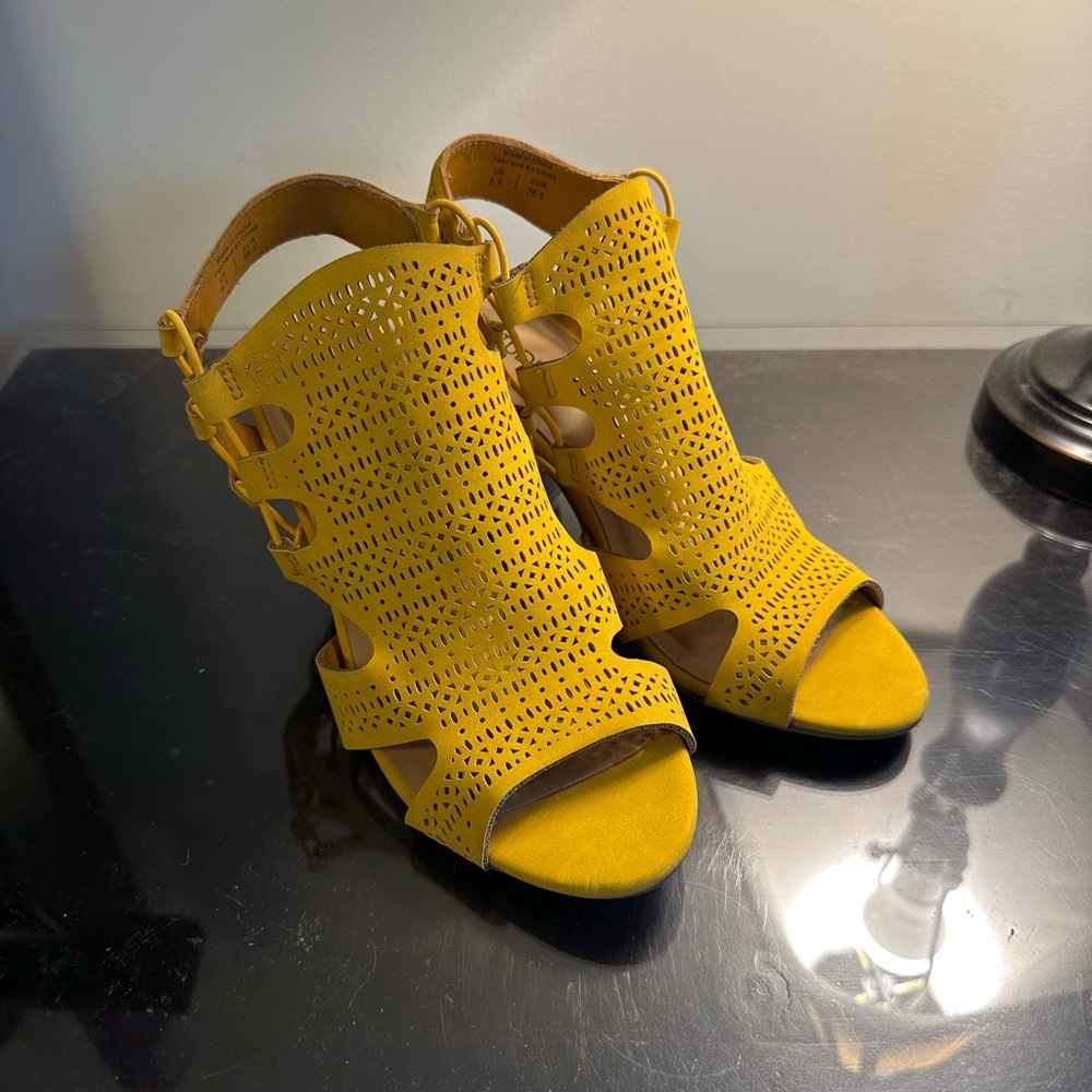Yellow Women's Cutout Sandals